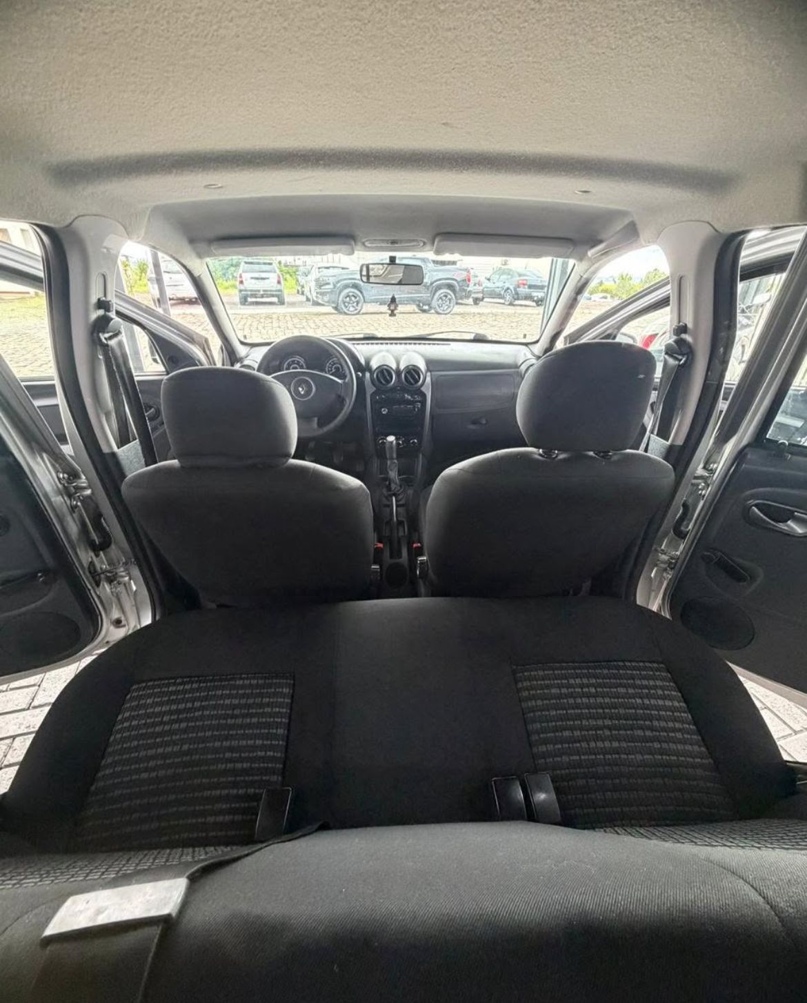 WhatsApp Image 2025-12-31 at 14.44.36 (1)